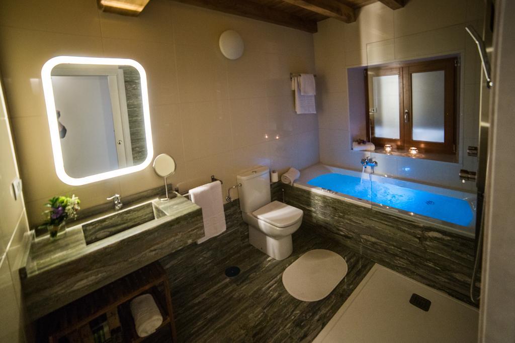Casa Juancito Guest House Santiago de Compostela Room photo